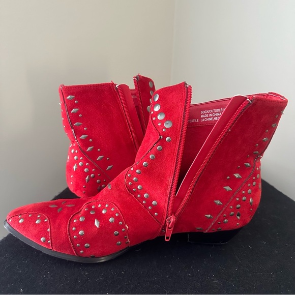Coconuts by Matisse RED Suede Studded Western Cowgirl boots Size 8 - Picture 4 of 6